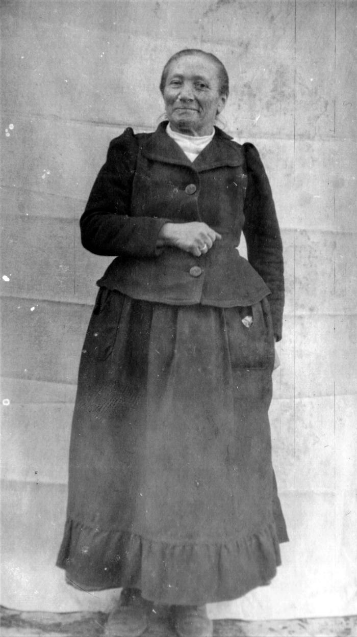 [Portrait de Mme Lance]