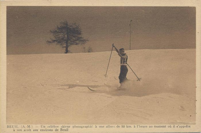 Beuil (A.-M.) - Un célèbre skieur photograohié à une allure de 50 km à l'heure au moment où il s'apprête à son arrêt aux environs de Beuil